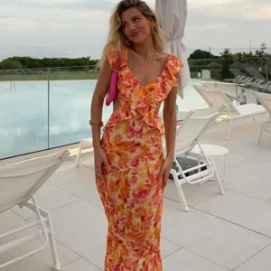 Wafa | Lange Boho-Kleid – Blumenmuster und leuchtende orange Farbe